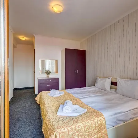 Colorful 2bd With Indoor Fireplace And Mountain View By Flat Mаnager Apartament Pamporowo