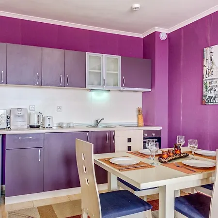 Colorful 2bd With Indoor Fireplace And Mountain View By Flat Mаnager Apartament