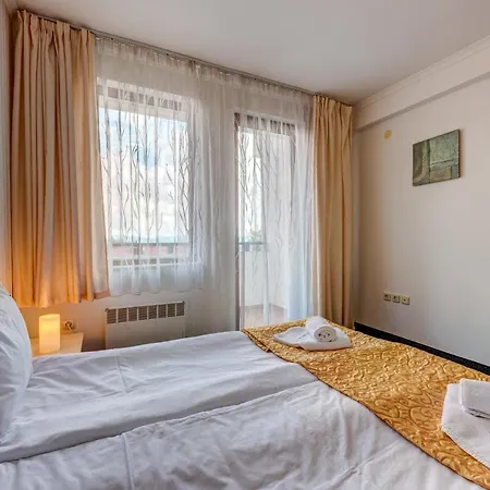 Colorful 2bd With Indoor Fireplace And Mountain View By Flat Mаnager *