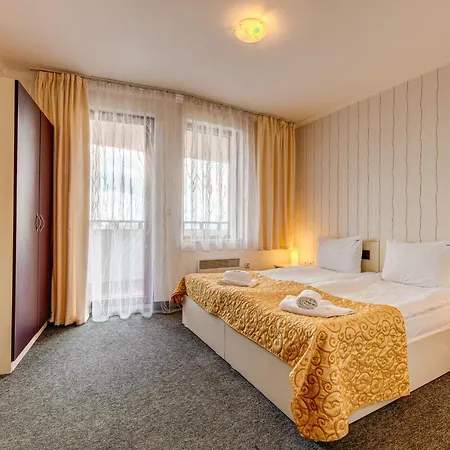 Colorful 2bd With Indoor Fireplace And Mountain View By Flat Mаnager