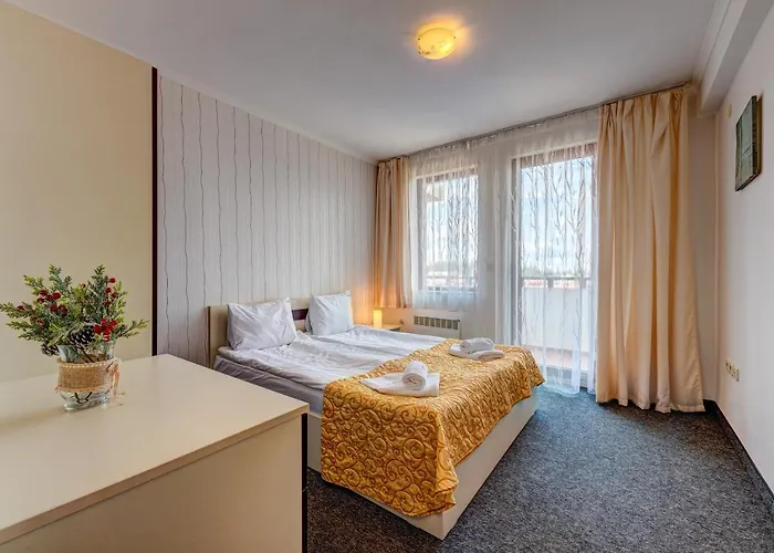 Colorful 2bd With Indoor Fireplace And Mountain View By Flat Mаnager *