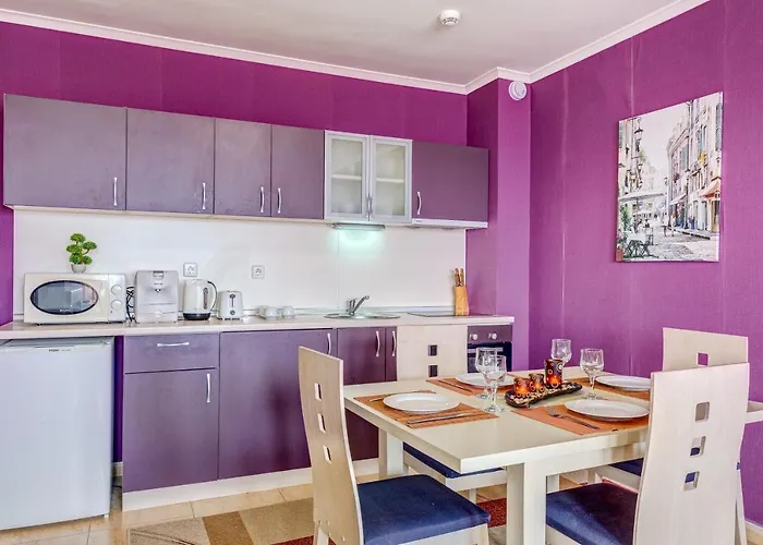 Colorful 2bd With Indoor Fireplace And Mountain View By Flat Mаnager Apartament