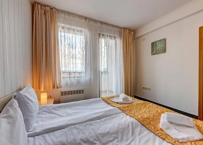 Colorful 2bd With Indoor Fireplace And Mountain View By Flat Mаnager *